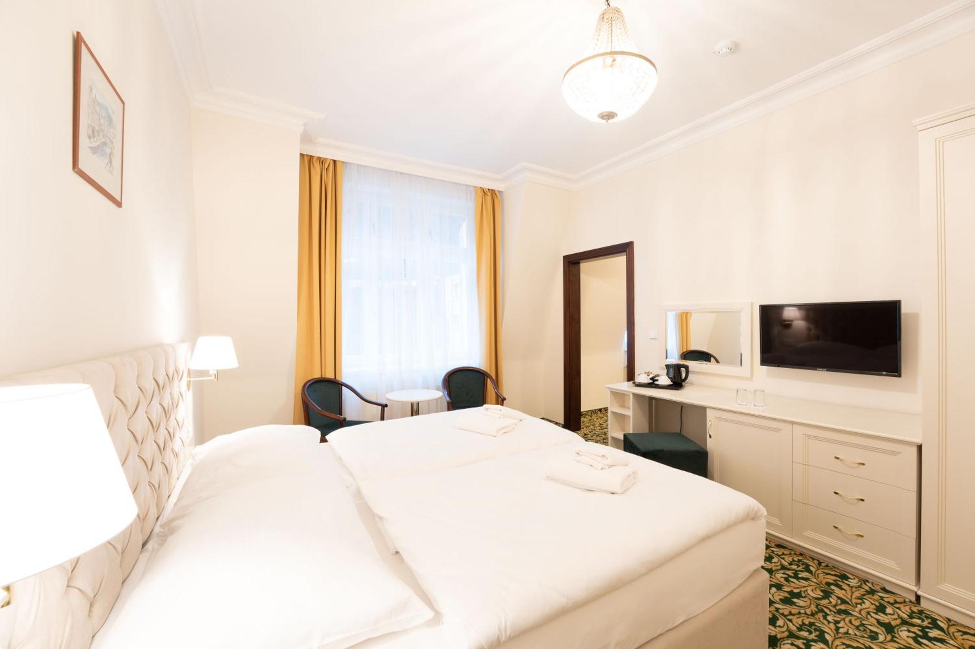 Ea Hotel Elefant Karlowe Wary Zewnętrze zdjęcie