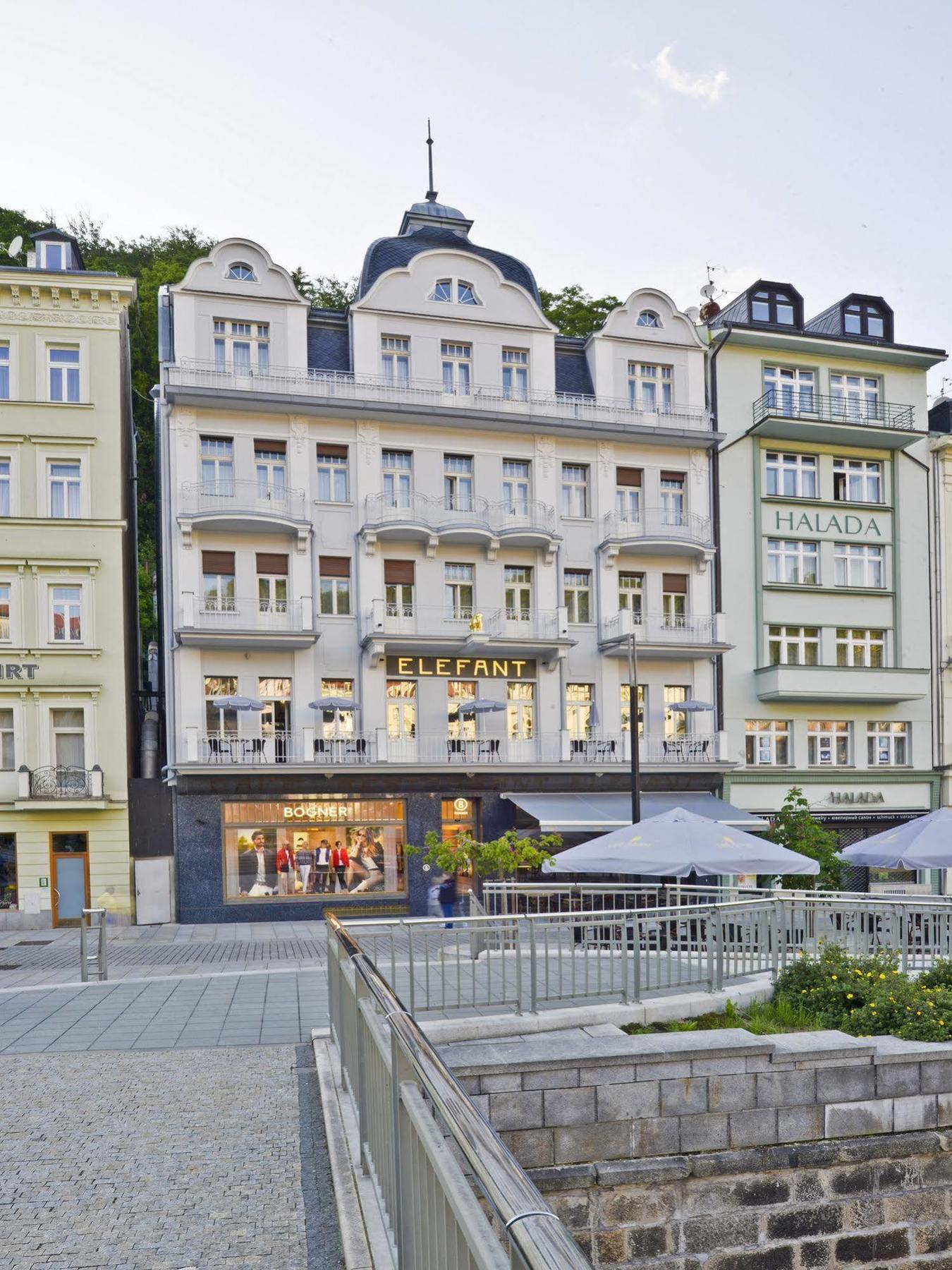 Ea Hotel Elefant Karlowe Wary Zewnętrze zdjęcie