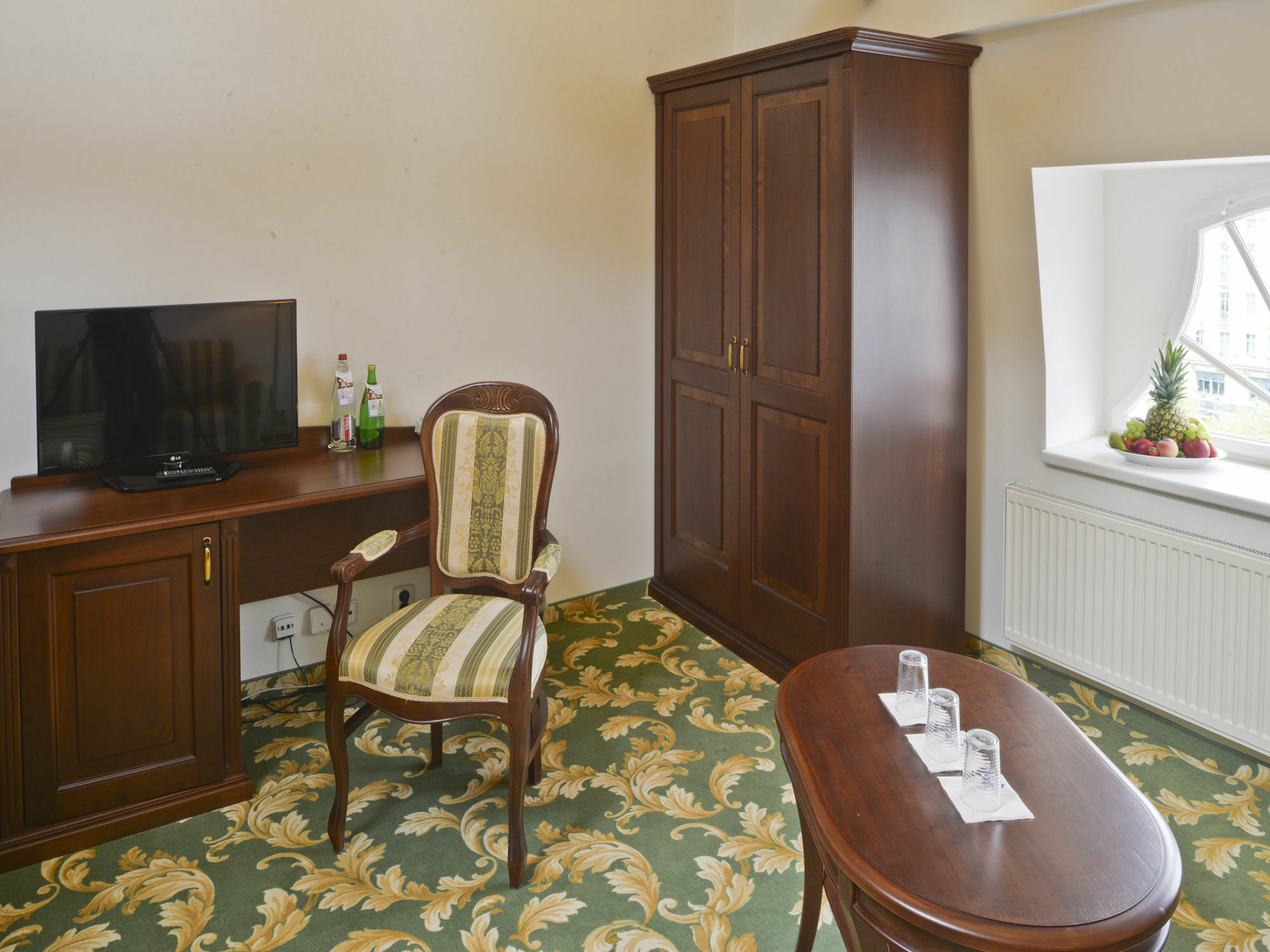 Ea Hotel Elefant Karlowe Wary Zewnętrze zdjęcie